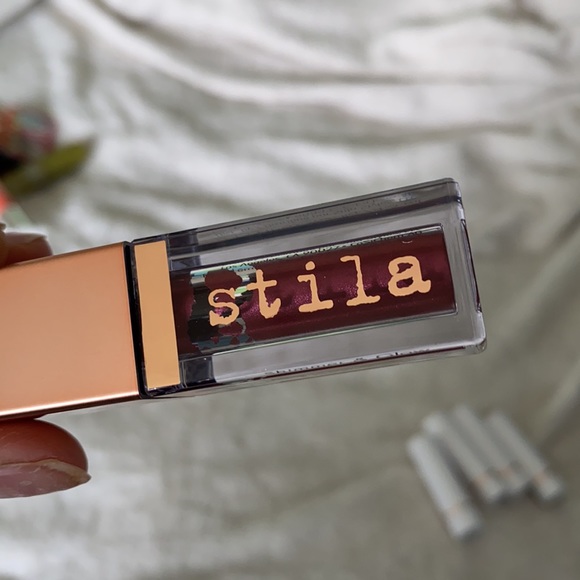 Still shimmer and glow liquid eyeshadow set - Picture 6 of 6